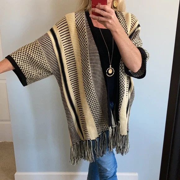 Black & Beige Open Front Cardigan - Picture 3 of 6